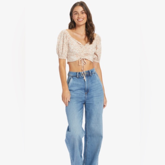 Roxy Flirty Walk Printed Ruched Crop Top - Picture 5 of 6